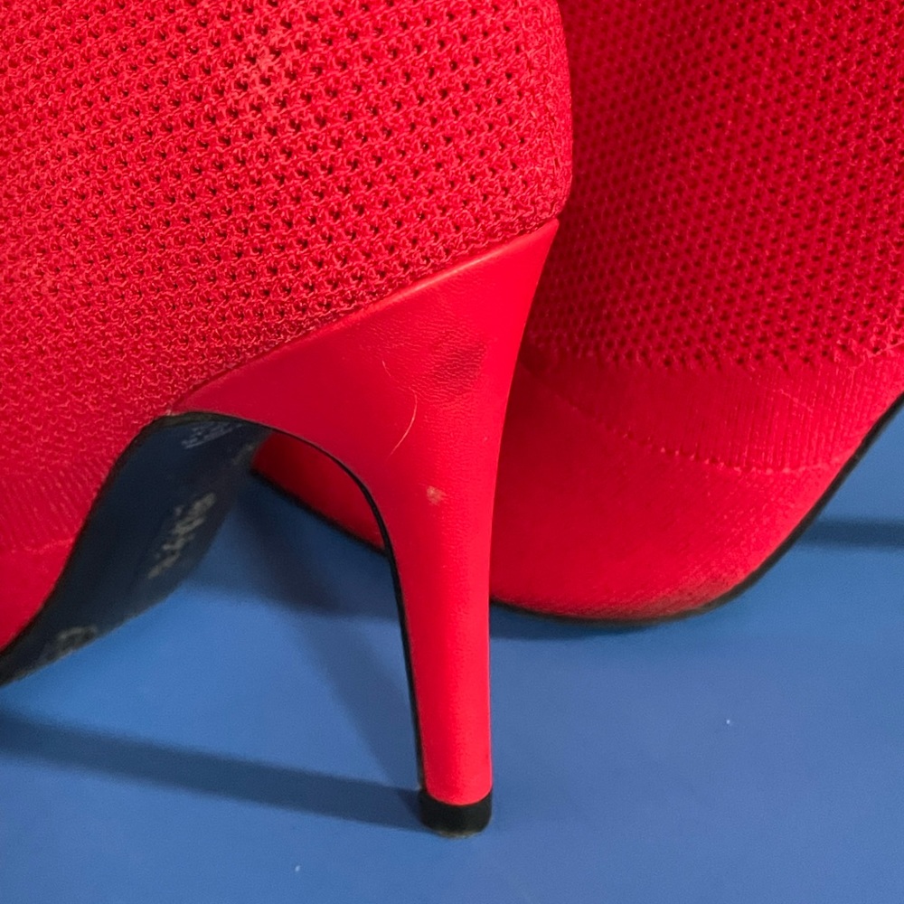 Womens red heeled booties. Very good condition. - Picture 4 of 5